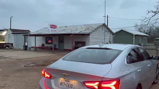 Outside of The Gas Station (Texas Chainsaw massacre movie) (1974)