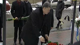 Петро Порошенко висловив співчуття народові Франції