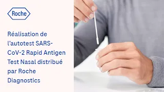 Réalisation de l’autotest SARS-CoV-2 Rapid Antigen Test Nasal distribué par Roche Diagnostics*