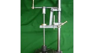 How To Make A Good Quality Low Cost Screw Tapping Jig From Old Tools