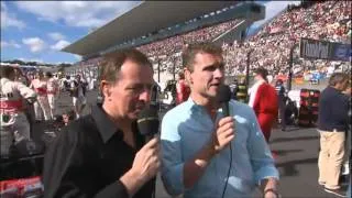 F1 2010 Suzuka, Japan - Gridwalk