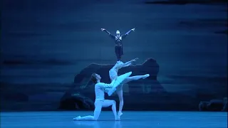 Swan Lake - Finale of I acte (Zakharova, Rodkin, Belyakov)