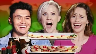 DECORATING CHRISTMAS COOKIES W/ CELEBRITIES