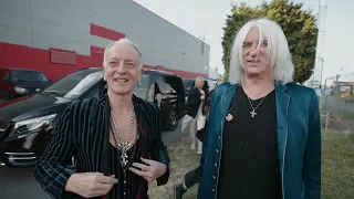 DEF LEPPARD - Behind The World Tour Episode 6: Budapest, Krakow, & Prague - "So much fun!"