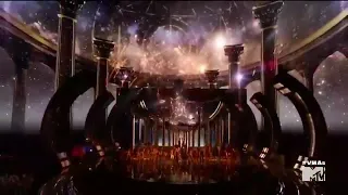 Ariana Grande - God is a woman (live at the MTV VMAs 2018)