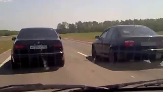 BMW M5 e39 vs BMW 540i e39.mp4