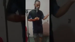 TEM CABARÉ ESSA NOITE