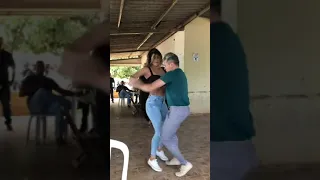 Casal dançando - foi so um story um  storyzim