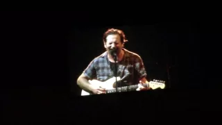 Eddie Vedder Pearl Jam I Am A Patriot Live Jacksonville, Florida