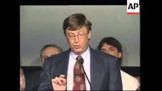 USA: MICROSOFT CHAIRMAN BILL GATES WINDOWS 98 PRESS CONFERENCE