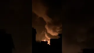❗️Новое видео из Василькова. Густые столбы дыма в небе и интенсивный пожар.ГОРИТ НЕФТЕБАЗА🔴🔴🔴🔴🔴