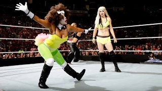 WWE SmackDown 10.31.14 Divas Halloween Costume Battle Royal (720p)