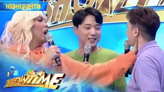 Vice Ganda defends Ryan from Vhong | It's Showtime