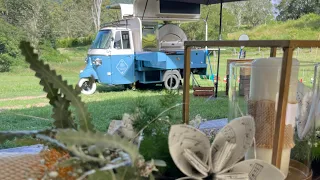 Countryside wedding with Ape Piaggio