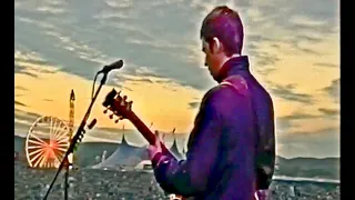 Oasis - Live Forever - T in The Park Scotland 2002