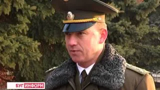 2015-02-23 г. Брест.  Возложение венков. Телекомпания  Буг-ТВ.