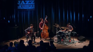 Gilad Hekselman Trio – Home To You – Live at Jazz-Schmiede Düsseldorf