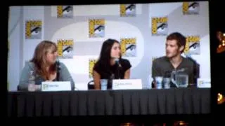 Comic-Con 2011: The Vampire Diaries Panel 2/5