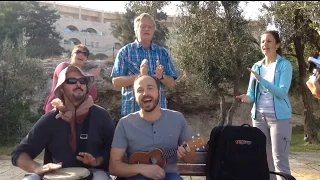 Shalom (Shabbat "Lai Lai" Song) Joshua Aaron sings in Jerusalem a new song with friends he just met!