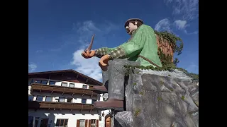 Carnaval In Imst holiday: giant people and cars. #buabefasnacht