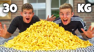 Zoveel Mogelijk Frietjes Proberen Te Eten!