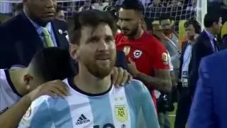 Messi  crying after losing against Chile 27.06.2016 / Месси плачет, проиграв сборной Чили 27.06.2016