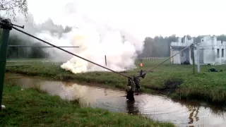 Взрыв над головой солдата