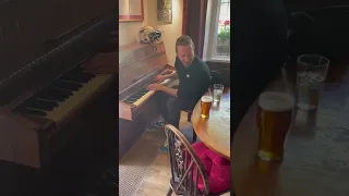 NEW CHRIS MARTIN VIDEO PLAYING A SKY FULL OF STARS