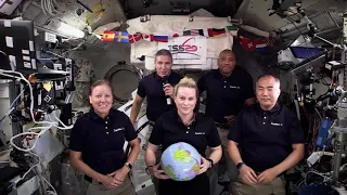 See the New Year's Eve 'ball drop' in space - ISS crew message