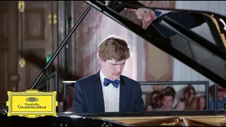 Jan Lisiecki – Chopin: Nocturne in E Minor, Op. posth. 72/1 (Live from Würzburg, 2018)