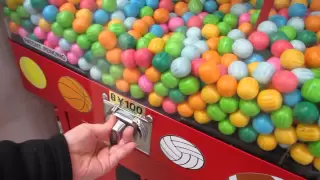 ガムボールマシーン(^。^)    Gumball Machine　ガム　Gum　Candy Machine