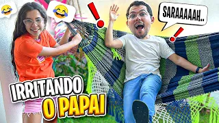 SARAH E O DESAFIO DE IRRITANDO O PAPAI POR UM DIA ! - Família Araújo