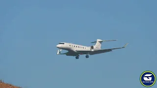 ELON MUSK E BOLSONARO POUSAM NO AEROPORTO INTERNACIONAL CATARINA