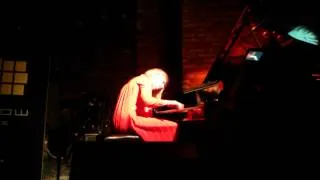 Valentina Lisitsa performs Rachmaninoff Prelude in G Major Op.32, no.5 at Fabric, London