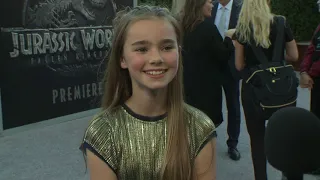 Jurassic Word Fallen Kingdom LA Premiere - Itw Isabella Sermon (Maisie) (official video)