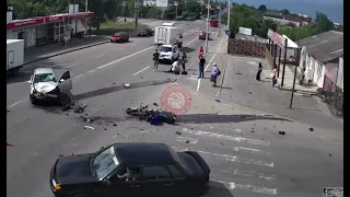 Моторошна аварія у Вінниці. Легковик зіштовхнувся з мотоциклом