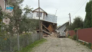 У Коломиї обвалився житловий будинок: з-під завалів врятували людей