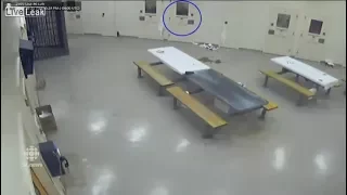 LiveLeak com   Ontario inmate killing cellmate and hiding body without guards noticing