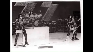 KISS "I was Made For Lovin' You" Sep 25 1981 México (High Quality Never Seen Before)