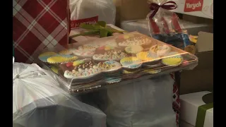 В Івано-Франківську волонтери зібрали пакунки воїнам на Великодні свята