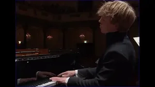 Lucas Jussen - Chopin Piano Concerto No.1, 2nd movement, Romanc Larghetto