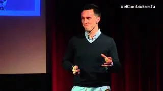 ¿Qué hace único a un gran comunicador? | Javier Cebreiros | TEDxMirasierra