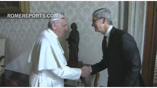 Apple CEO Tim Cook makes financial donation to the Vatican