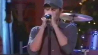 ♥ Enrique Iglesias Nunca Te Olvidare  LIVE♥+Paroles