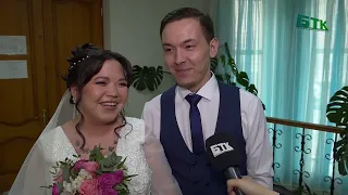 16 влюбленных пар поженились в красивую дату