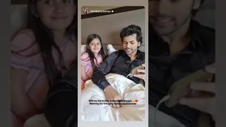 Siddharth Nigam With Little Girl 🥰 Moment Showing Twinkle Twinkle Song #shorts  #siddharthnigam