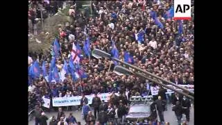 Opposition demonstrators call for Saakashvili to step down