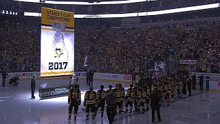 Penguins raise their fifth Stanley Cup banner