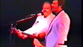Slim and Byron Sing Before The Next Teardrop Starts Live in Concert