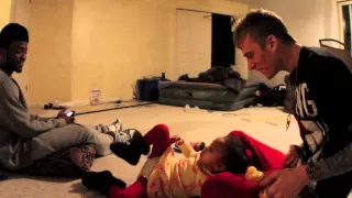 Machine Gun Kelly's daughter sings the alphabet